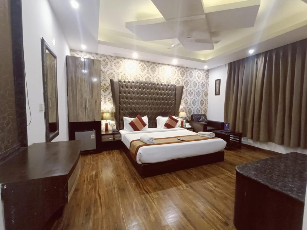 Hotel Waterfall Paschim Vihar Delhi Luaran gambar