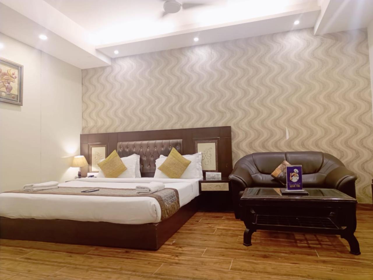 Hotel Waterfall Paschim Vihar Delhi Luaran gambar