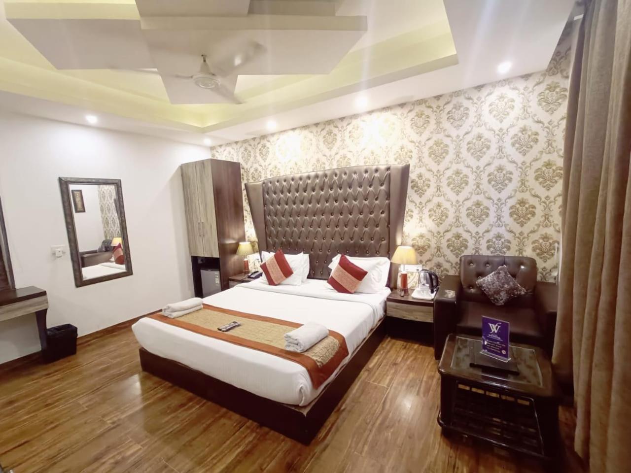 Hotel Waterfall Paschim Vihar Delhi Luaran gambar